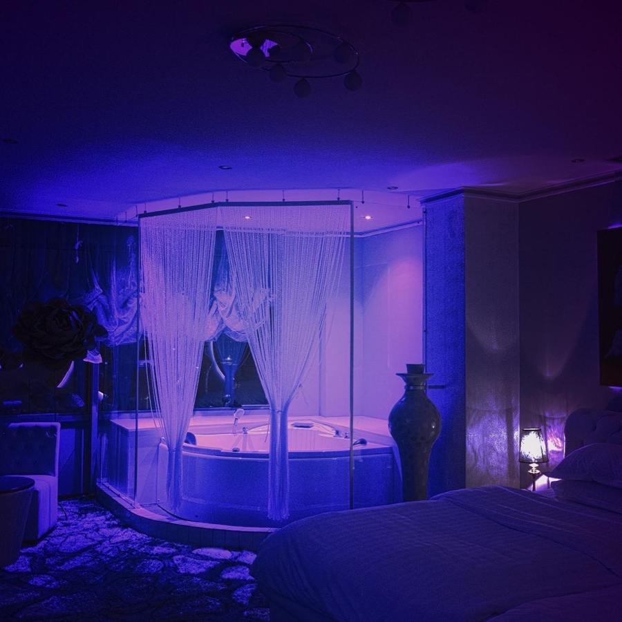 Hotel Rosa Blu Тирана Екстериор снимка