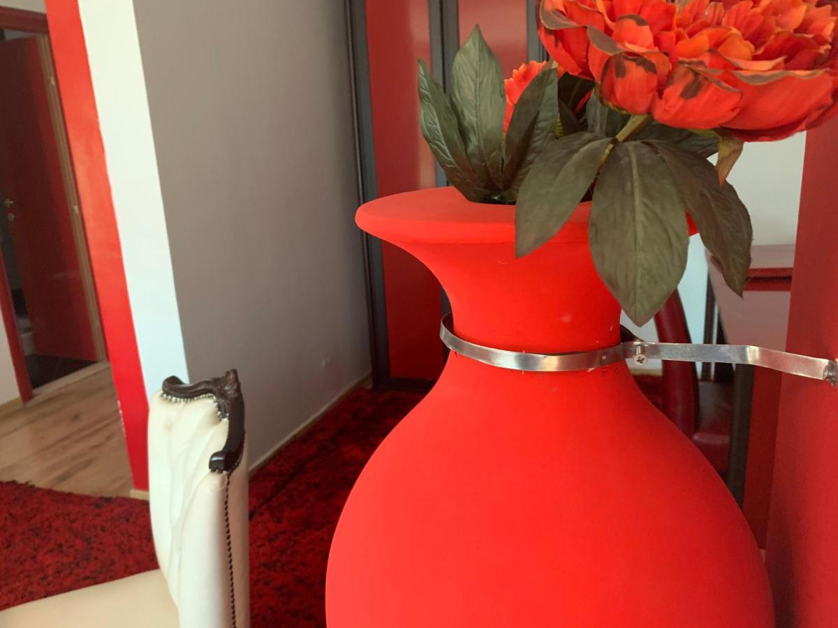Hotel Rosa Blu Тирана Екстериор снимка