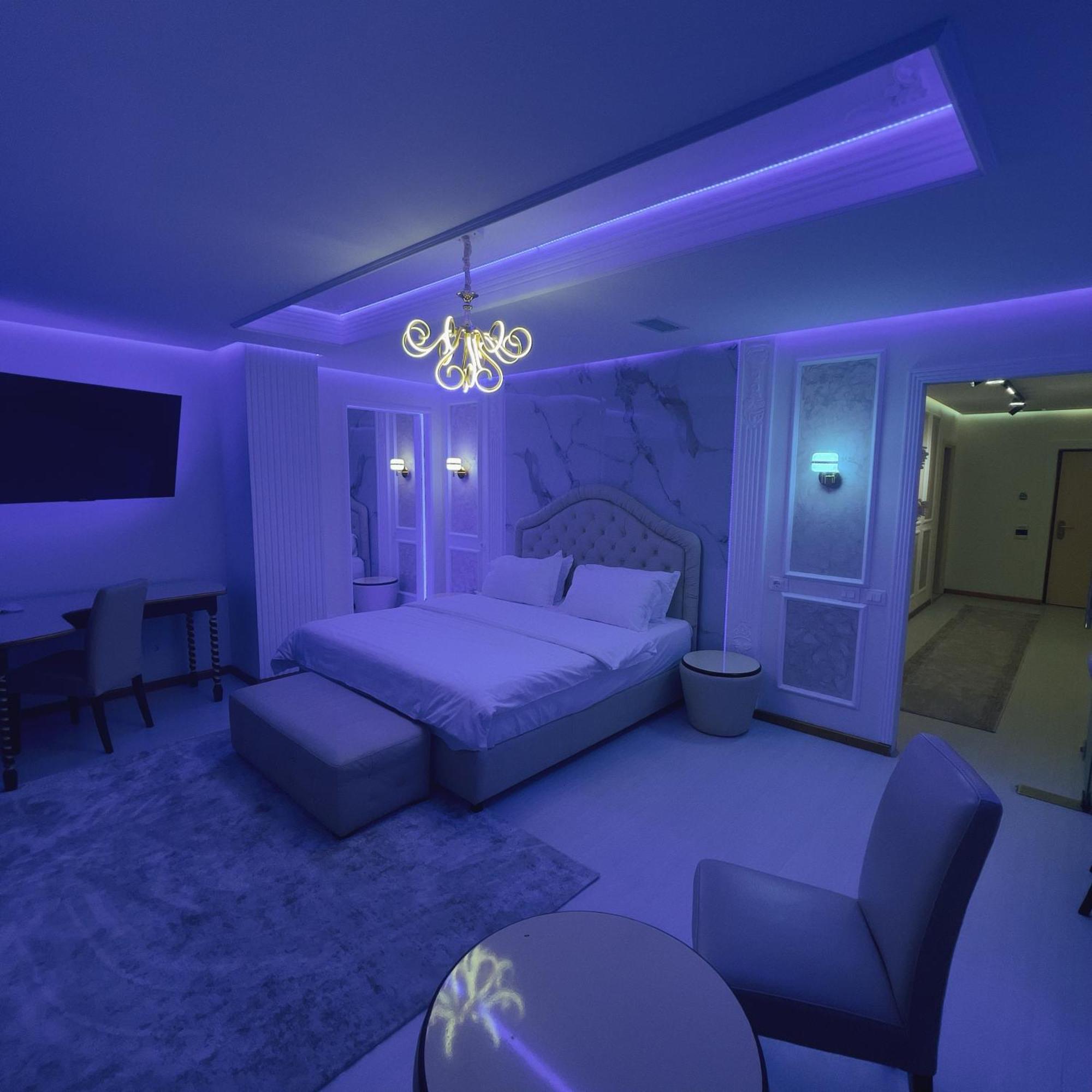 Hotel Rosa Blu Тирана Екстериор снимка