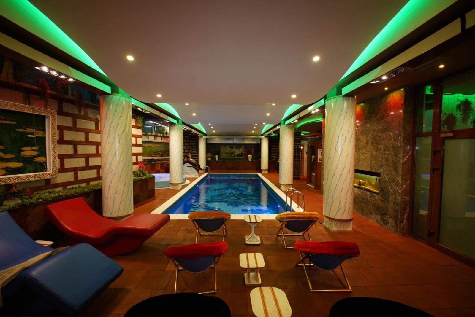 Hotel Rosa Blu Тирана Екстериор снимка